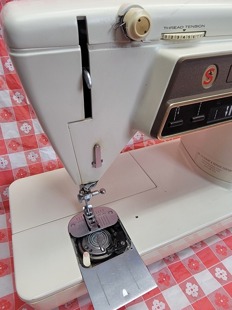 SINGER TOUCH-TRONIC 1060 SEWING MACHINE