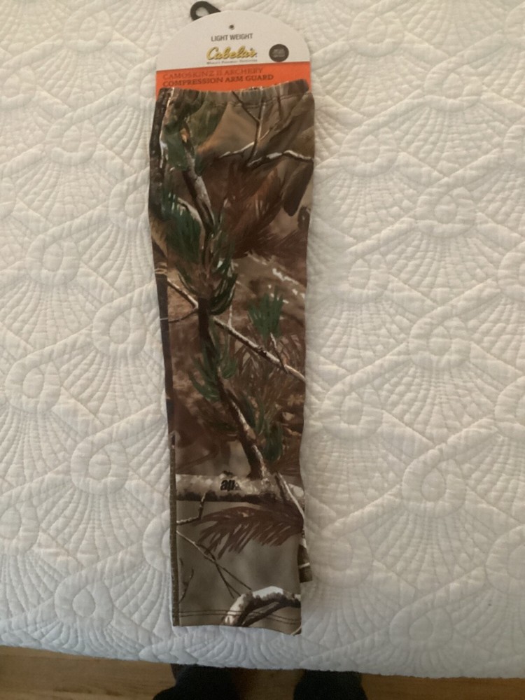 Cabelas Camoskins II Arm Guard RH