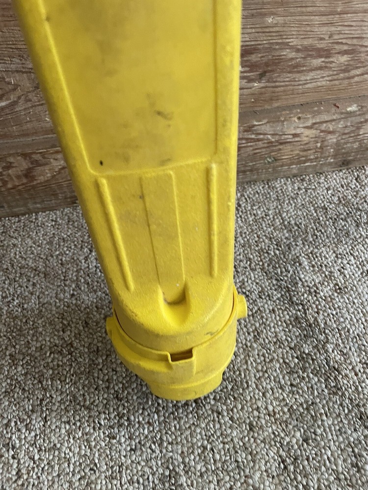 Stanley Contractor Level Hard CASE Yellow 50.5” Building Construction