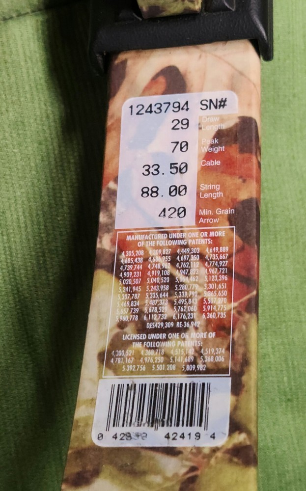 PSE Triton Bow, Complete Setup, EUC, 29" Draw, 70 Lbs Max, W/Arrows & Soft Case