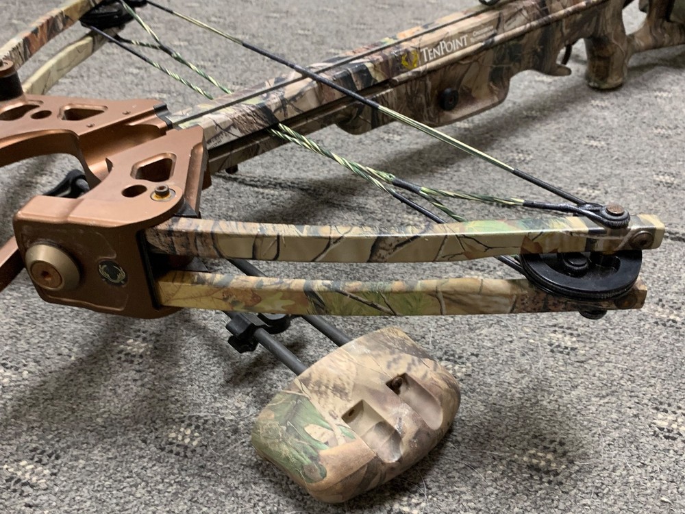 Tenpoint Phantom CLS Crossbow w/ Acu-Draw Cocking Device Scope & Quiver - Nice!
