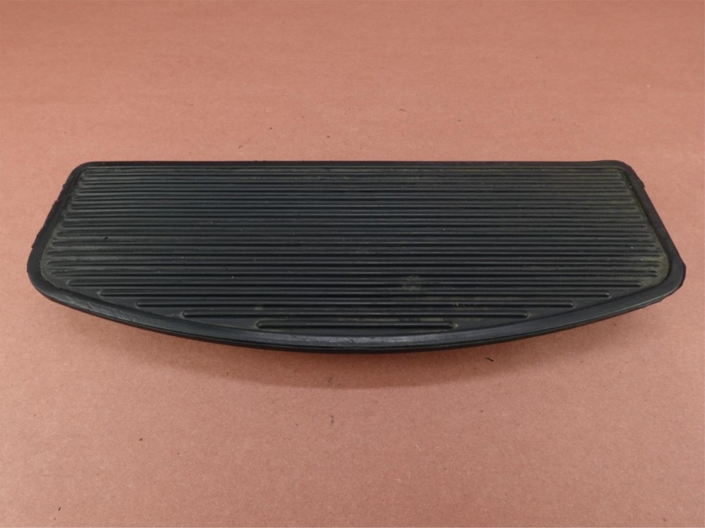 2012-2015 Harley Davidson FLD Switchback Classic FRONT FOOT BOARD INSERT PAD