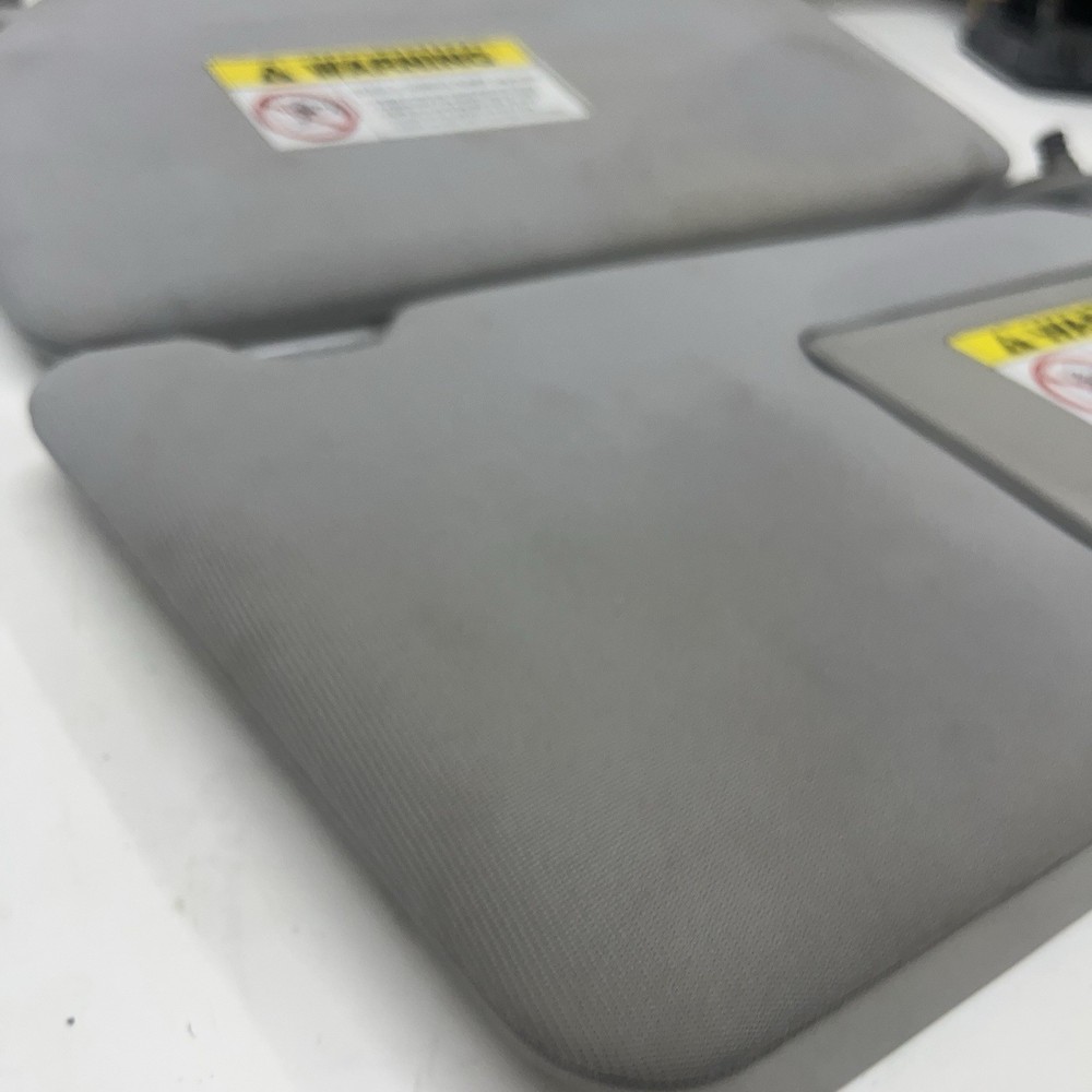 2003-2006 Honda Element Driver Passenger Side Sun Visor Pair Gray Cloth OEM