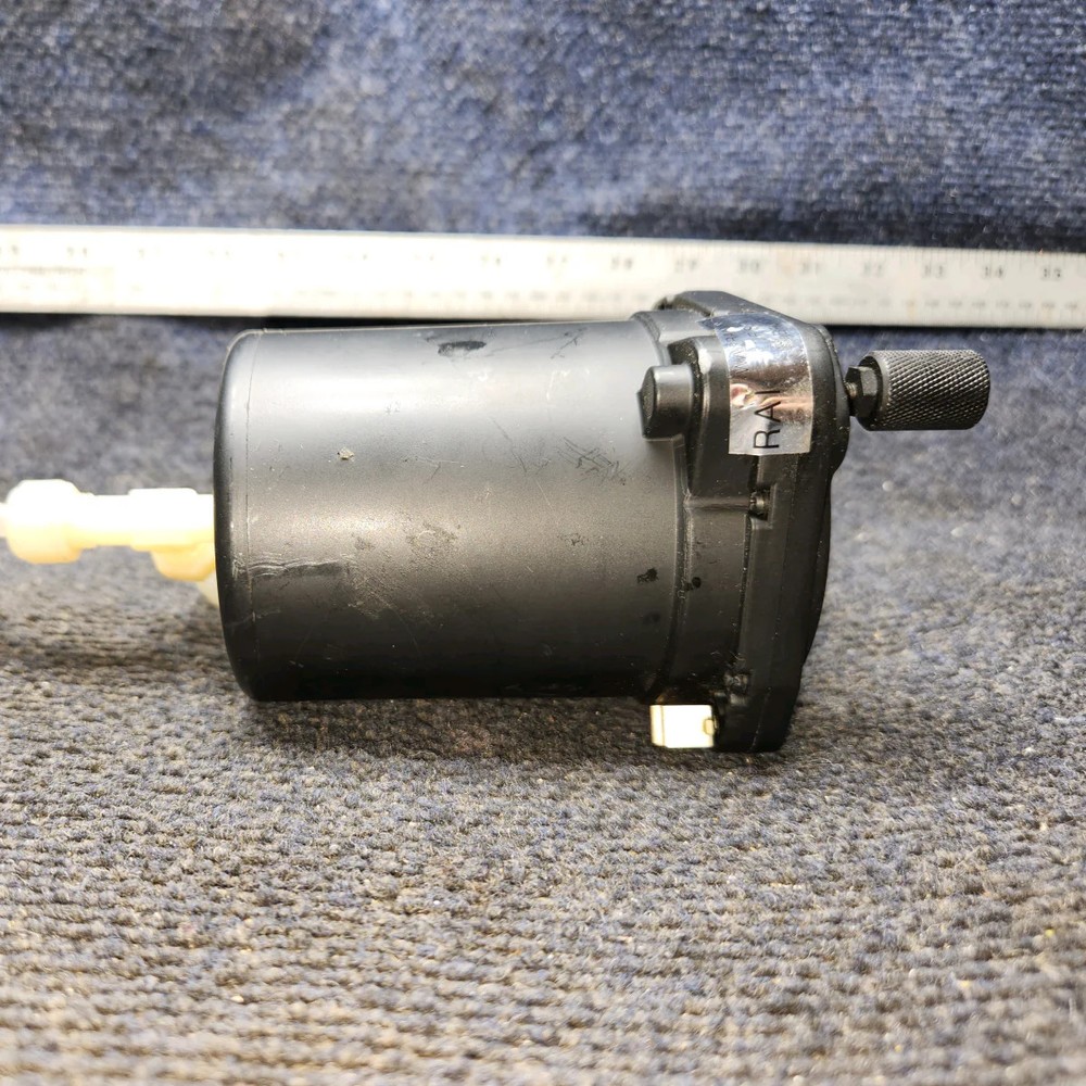 5934PD-3 | United Instruments | Cessna 182G | Altimeter indicator Code: A.83