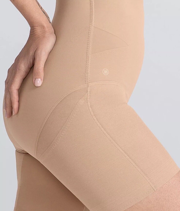 New Women's HONEYLOVE Sand SuperPower Shorts Medium Short M Beige Shapewear