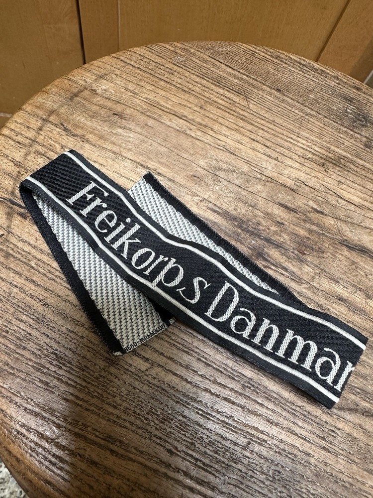 German Cuff Title