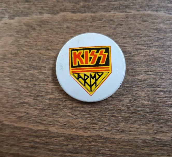 Kiss Army Rock & Roll Band 1"  Pin