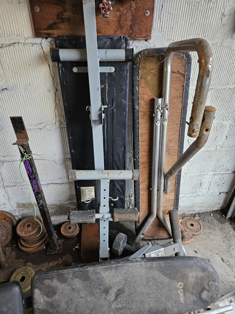 READ DESCRIPTION Weight Set Lot Assorted Weights Bars And Benches