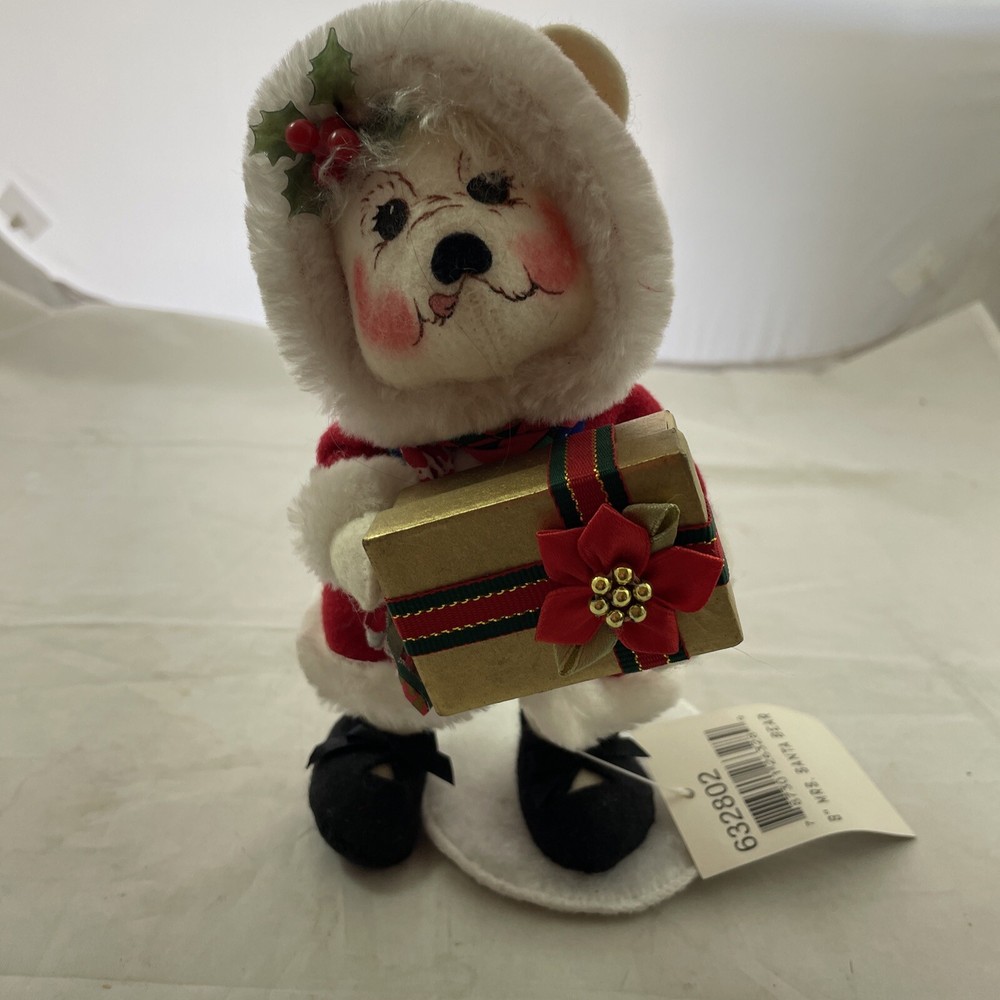 2002 Annalee 8" Mrs. Santa Bear 632802