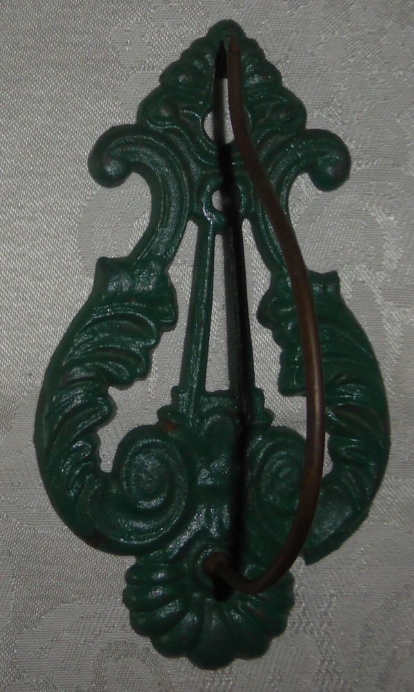 Vintage Wall Hook with Scroll Design