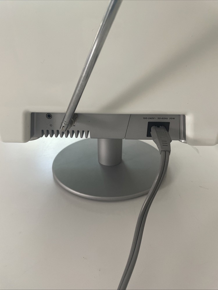 Geneva Sound System Model S White