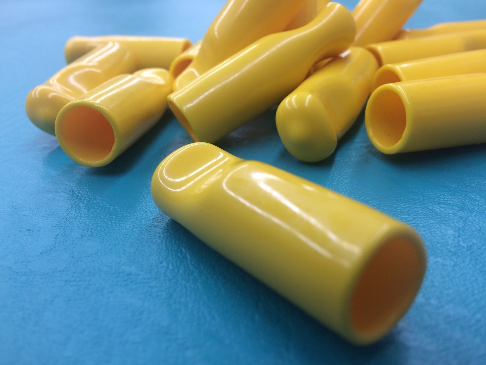 18 - 1/2" Rubber Bolt .05 Cap Protectors Rod Tube Thread Finger Tip Pull Cover Y