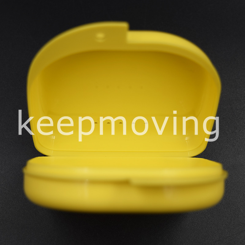 White Dental Orthodontic Retainer Denture Storage Case Box Container 1 Pcs