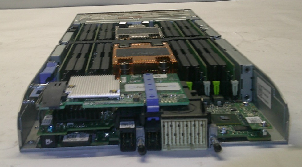Dell PowerEdge FX2 Blade Server - E02B / 06WHM8