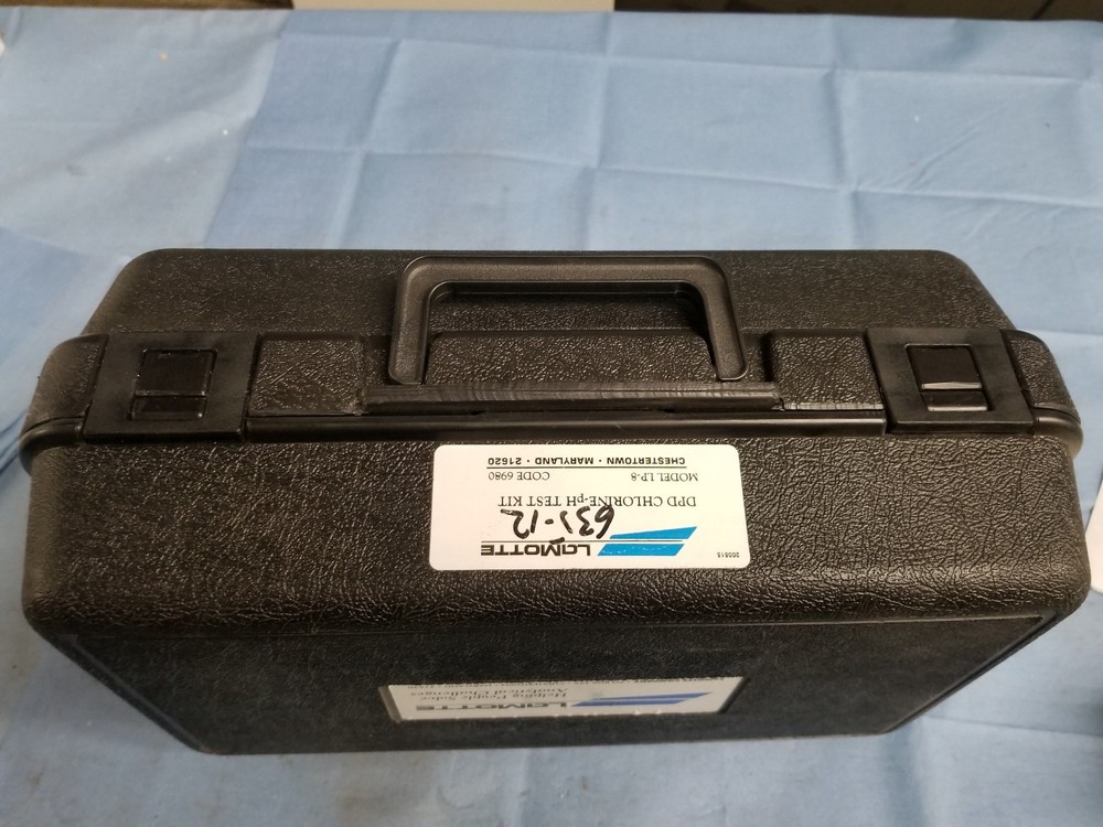 New LaMotte Model LP-8 DPD Chlorine-pH Test Kit