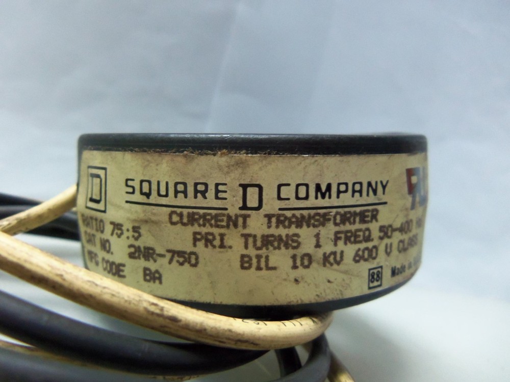 Nice Square D Current Transformer model#- 2NR-750 Ratio 75:5 600V