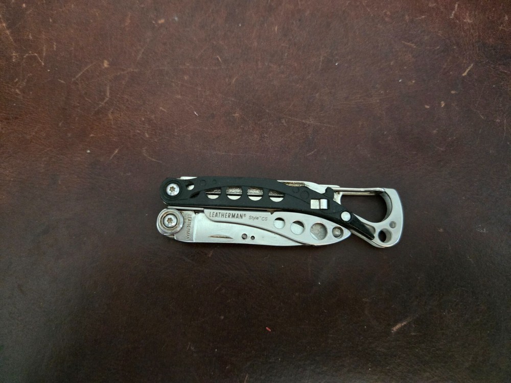 Leatherman Style CS Black/Red Multi-Tool Retired