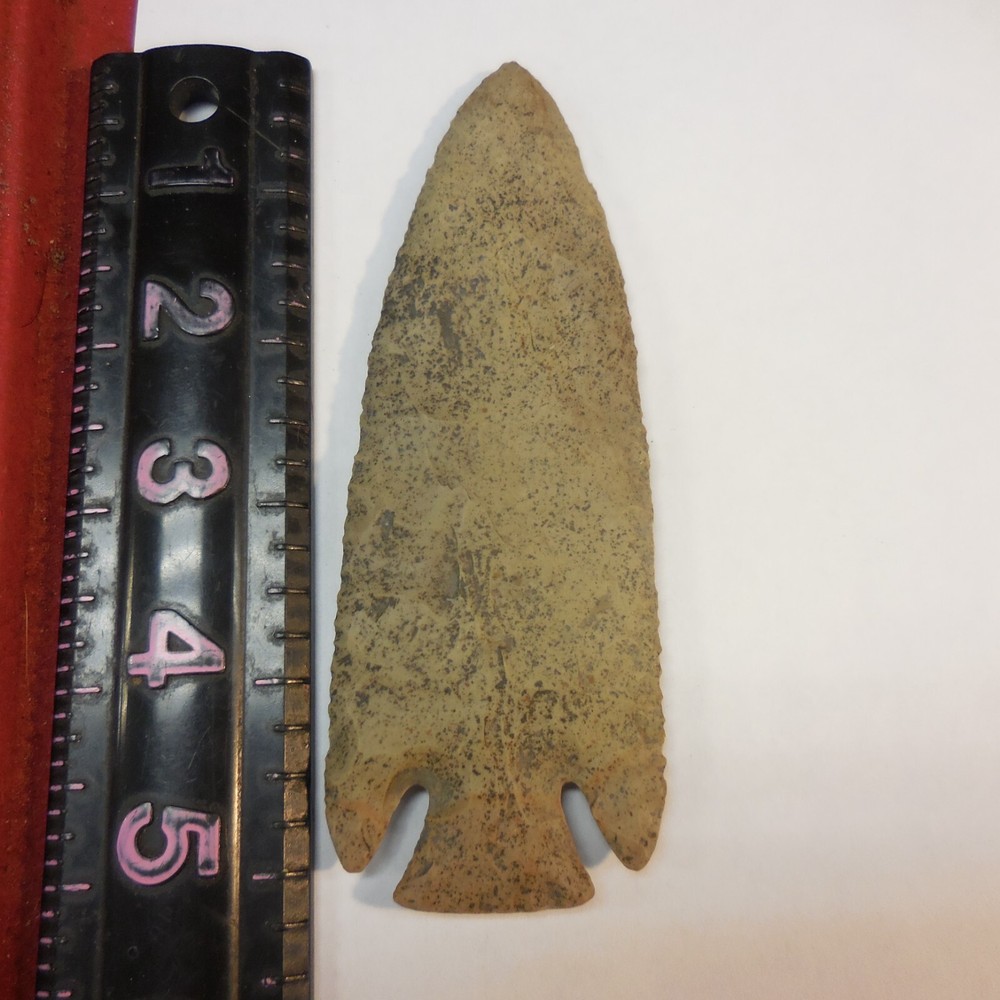 GIANT LOST LAKE POINT--CLASSIC FORM AND FLAKING