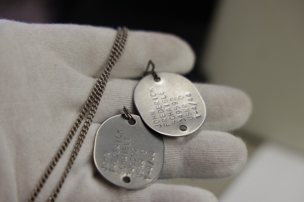 World War II US Navy Officers Dog Tags w/ Chain