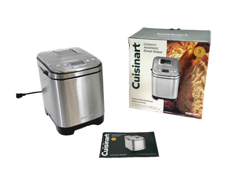 Cuisinart Compact Automatic Bread Maker CBK-110NAS - Very Clean!