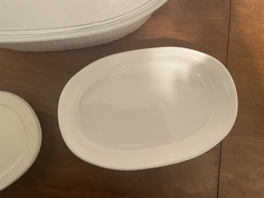 Corning Casserole Dishes, 2.5 Quart, Two Smaller Sides