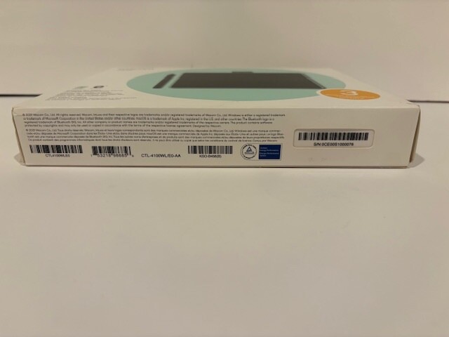 Wacom Intuos Bluetooth Graphics Drawing Tablet