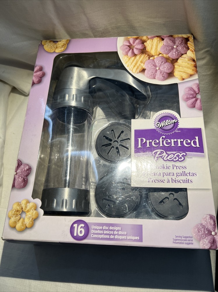 Wilton Cookie Press 16 Design Discs