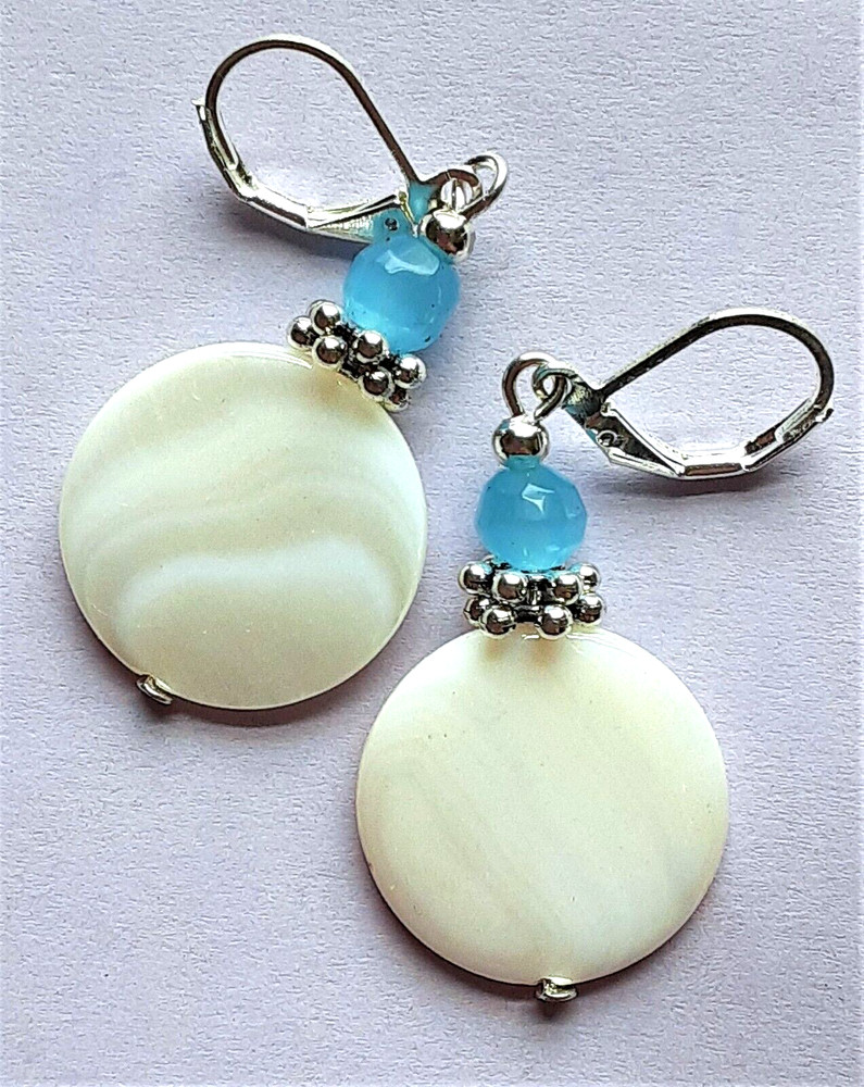 WHITE FLAT SHELL BLUE CAT EYE earring SP LEVERBACK artisan XX