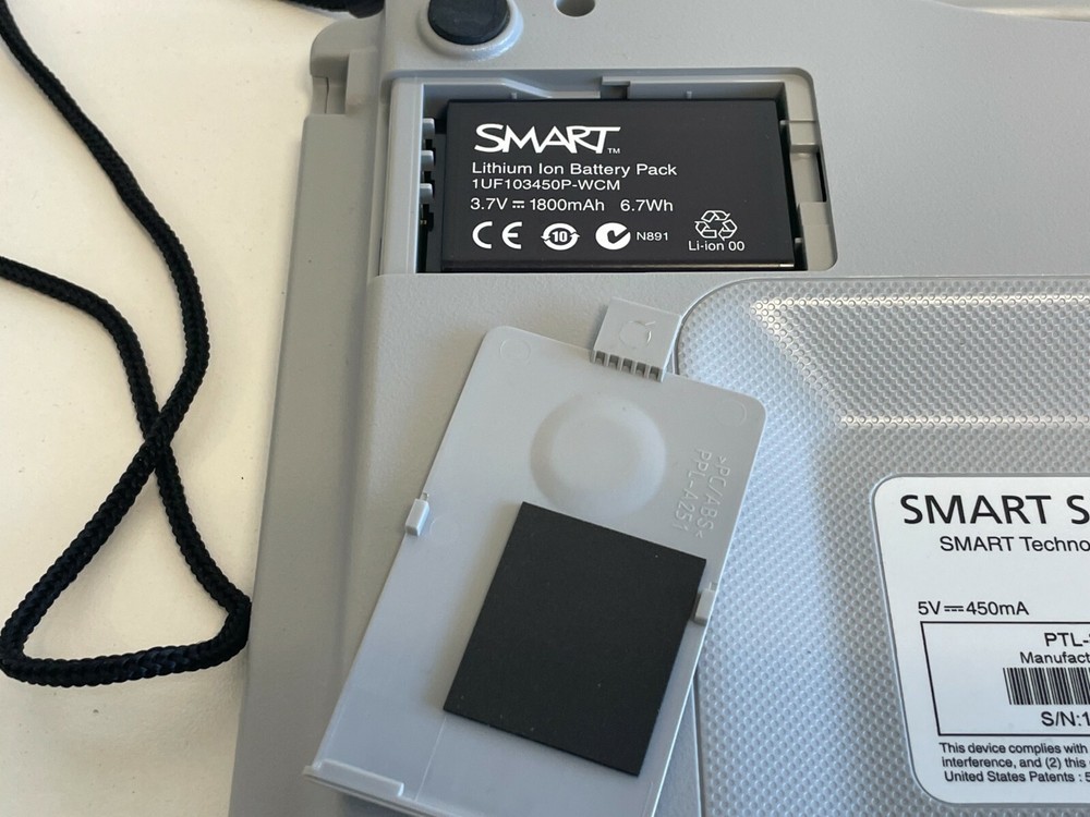 AA4: Smart Technologies SMART Slate WS200 Wireless Slate