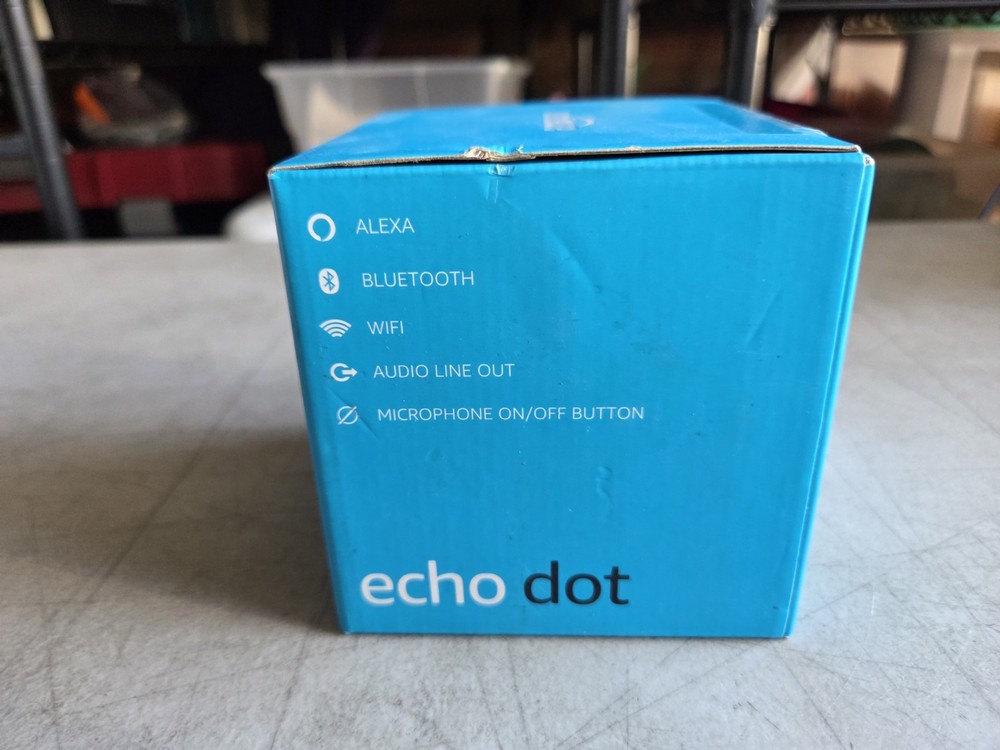 New Sealed Echo Dot (3rd Gen) Smart Speaker w Alexa Charcoal Amazon Echo