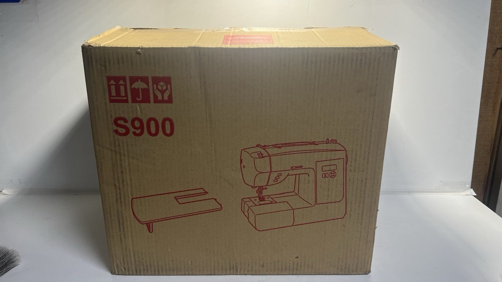 🧵 SINGER S900 Computerized Sewing Machine (Open Box)