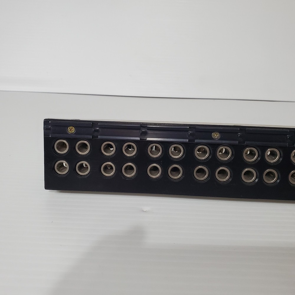 Switchcraft Patchbay Rack Mount Panel 48 Count PJ339 For Equipment Rack