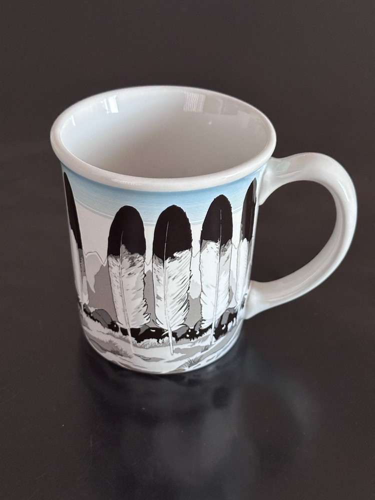 PENDLETON Legendary Ceramic Mug "In Their Element" Feathers 18 oz