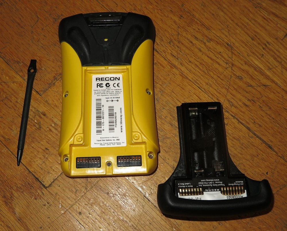 Trimble TDS Recon 200 Data Collector with AA PowerBoot Module Battery Case