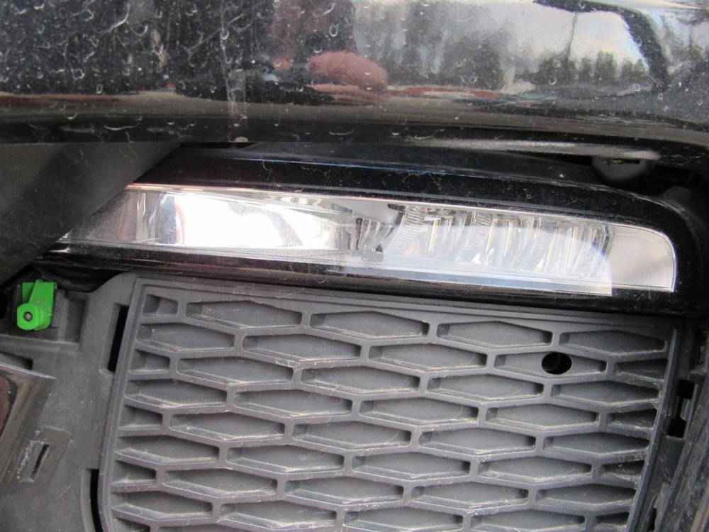 EVOQUE 2017 Glove Box 1033260