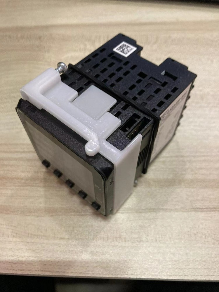 1 pc. New E5CC-QX2ASM-800 Temperature Controller