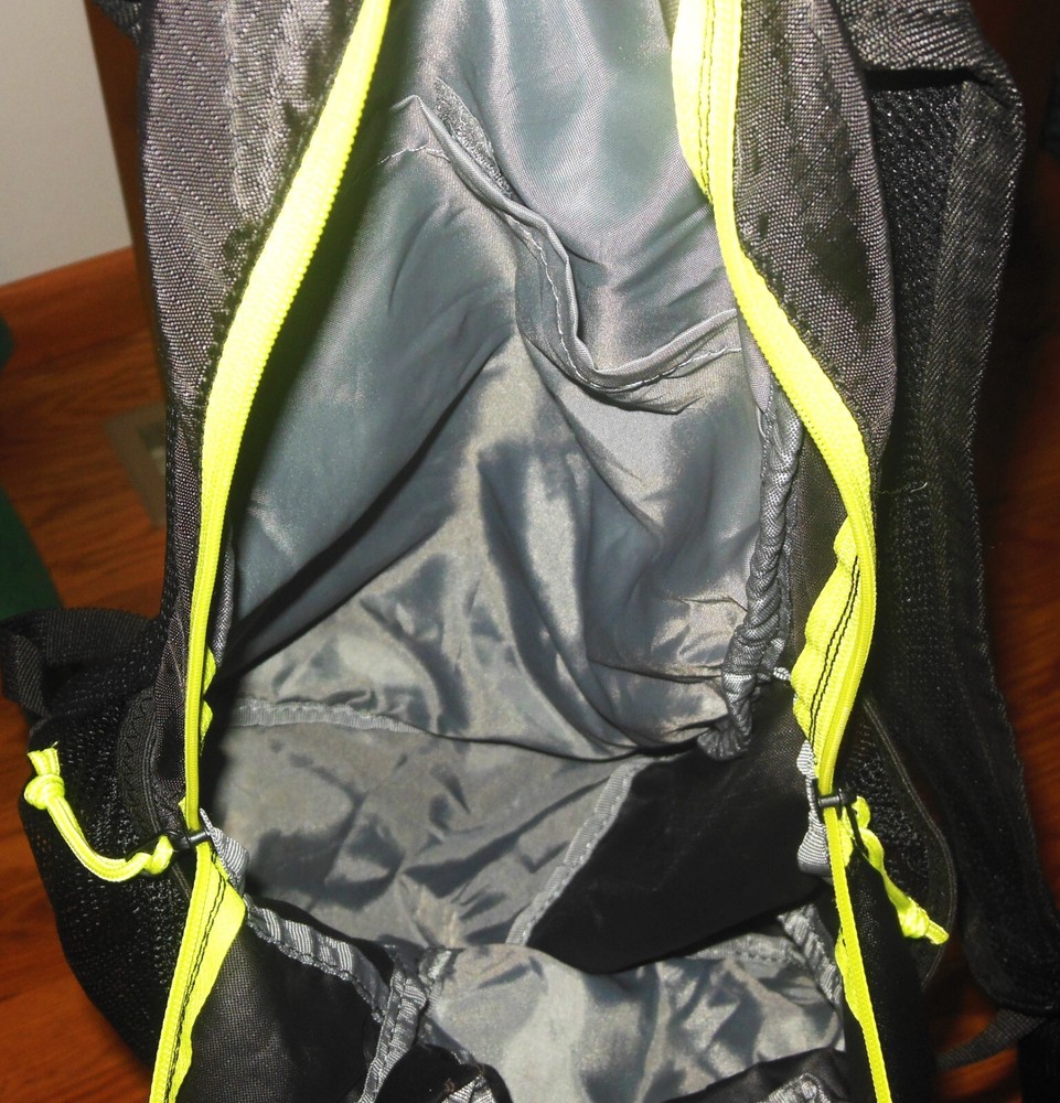 EDDIE BAUER LIGHTWEIGHT STOWAWAY BLACK BACKPACK