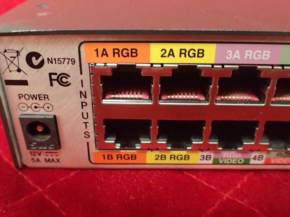 EXTRON - PVS 305SA - Polevault Switcher