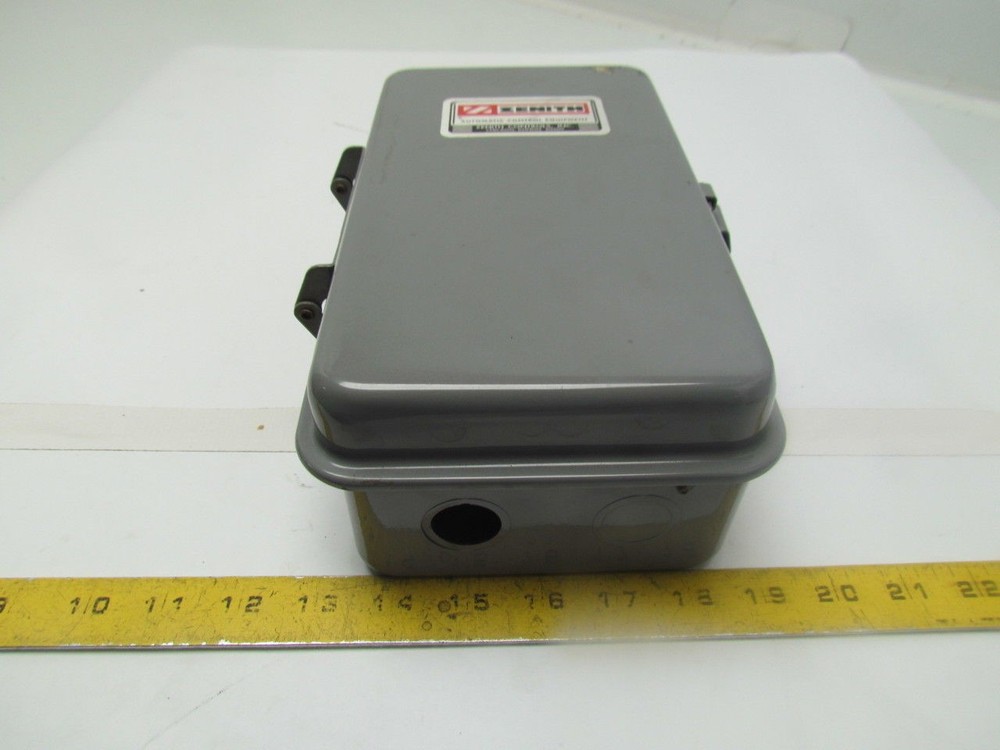 Zenith Controls 2496 FR-R 10A 120V 24hr Programable Timer Wall Mount