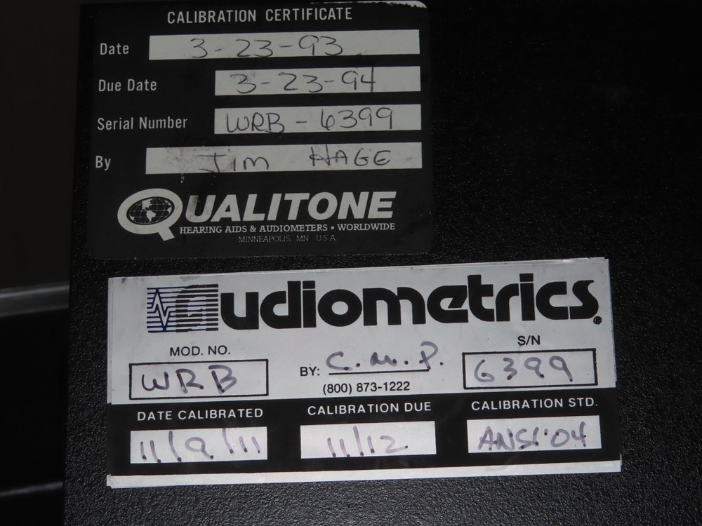 Qualitone Wide Range Hearing Ultratone Device System in Storage Case