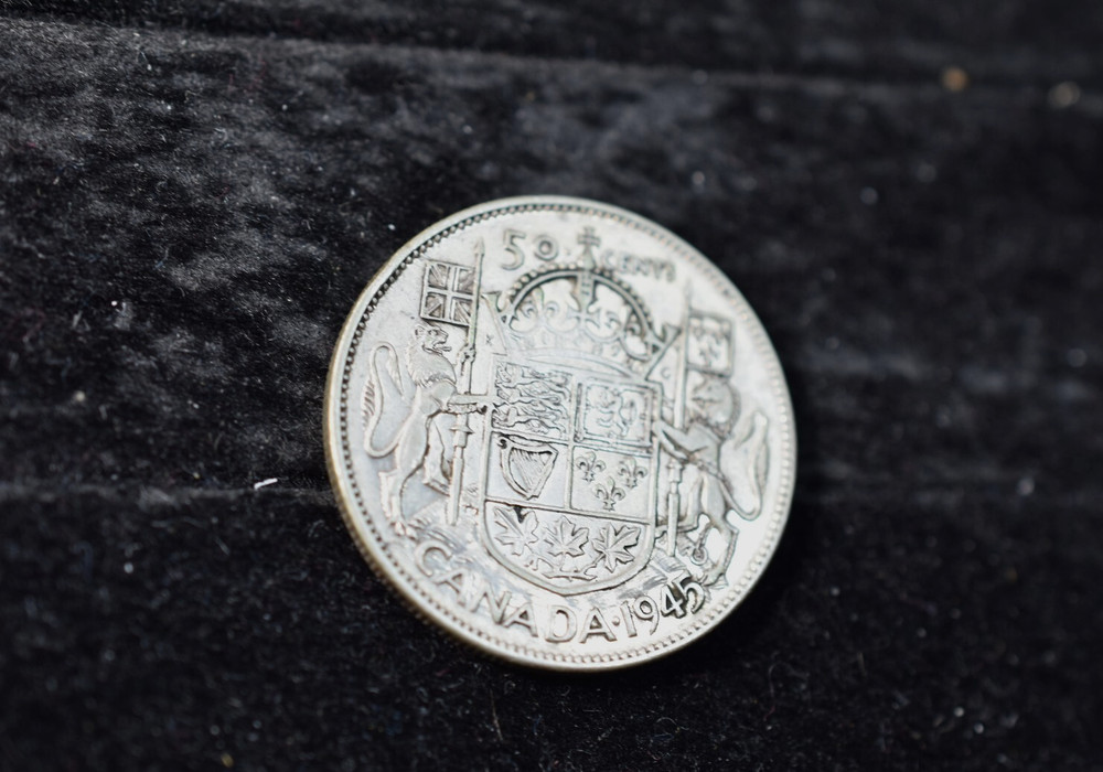 CANADA    1945     5O CENTS