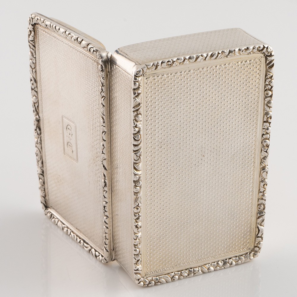 Sterling Silver Snuff Box with Parcel Gilt Interior 1821