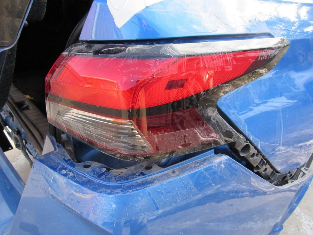 VERSA 2020 Glove Box 1020448