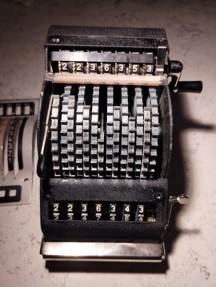 Vintage Adding Machine/Calculator Resulta 7 from about 1950-1960