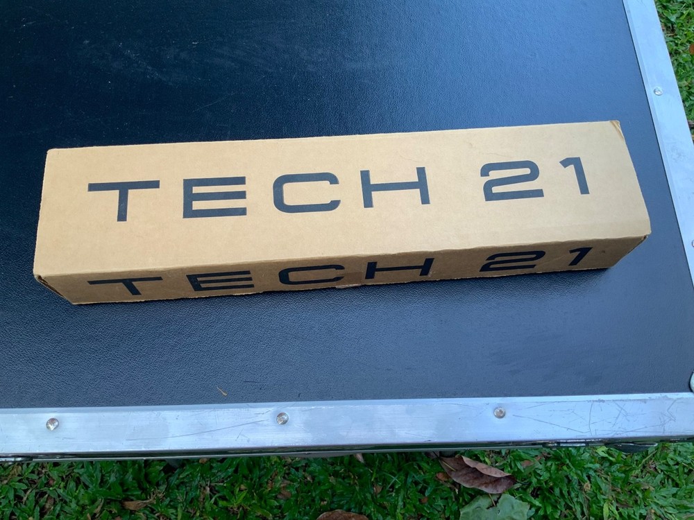 Tech 21 FlyRig5 Multi-Effects Guitar Effect Pedal