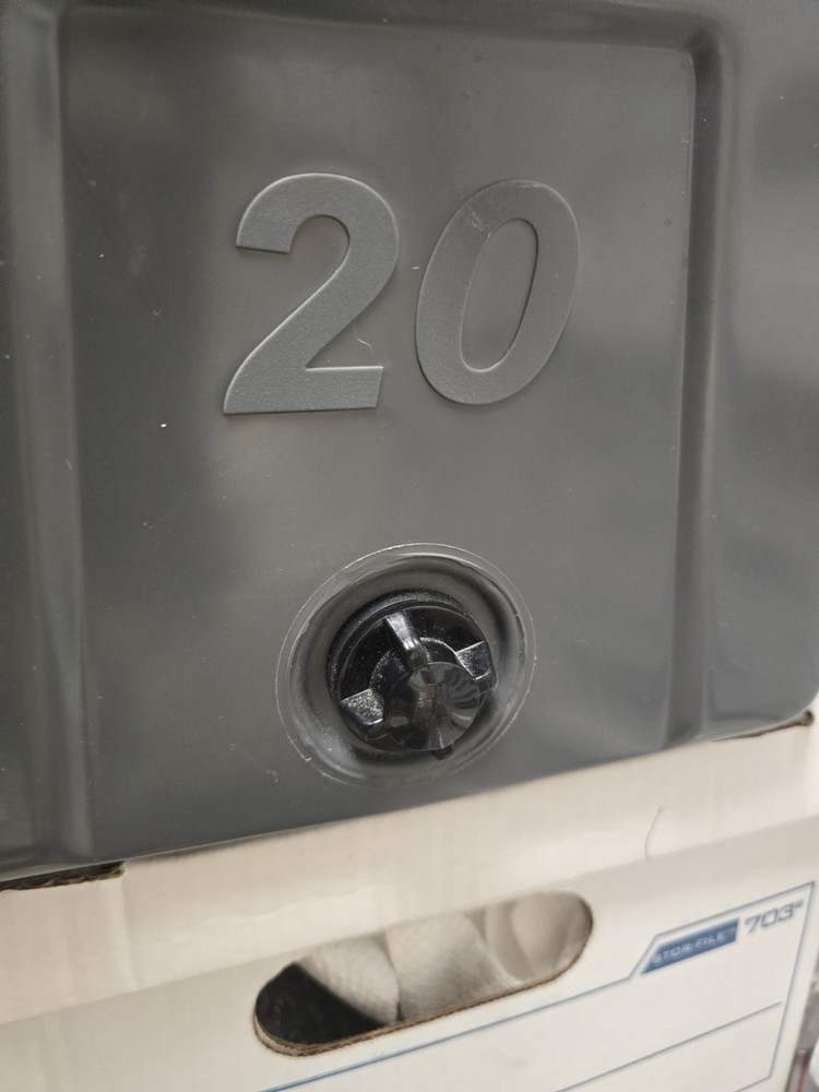 Basecamp 20 HARD COOLER BEAR RESISTENT Super Clean