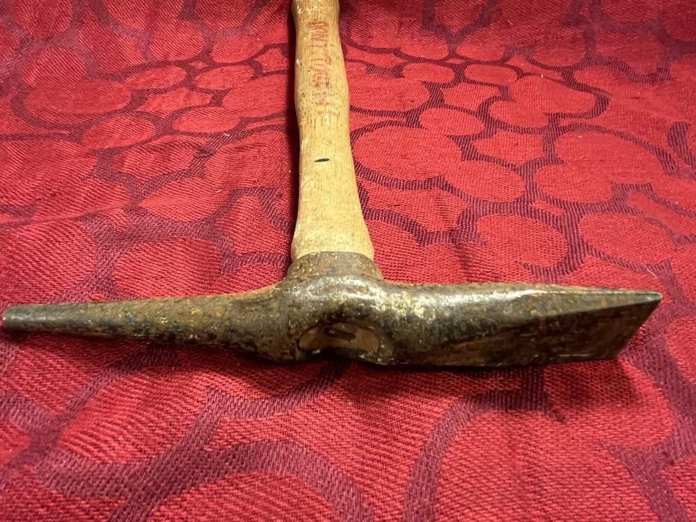 Vintage Atlas Mohawk 7.5” Rock Pick Axe Original Handle Solid -- 9486