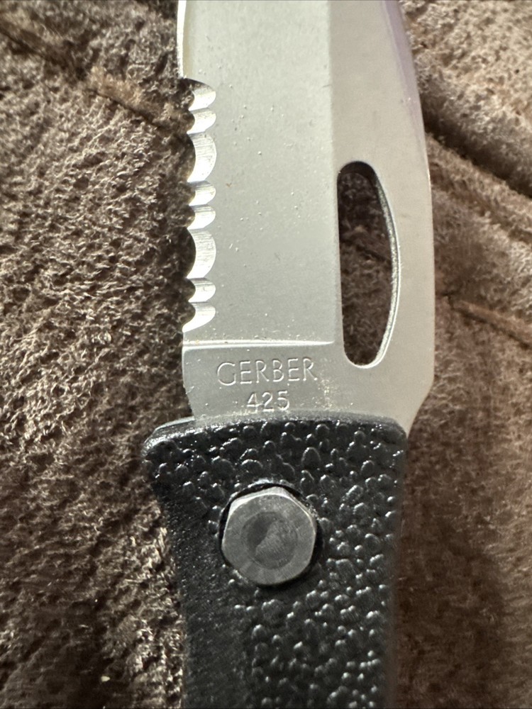 Gerber Knife Bundle. Lock Blade
