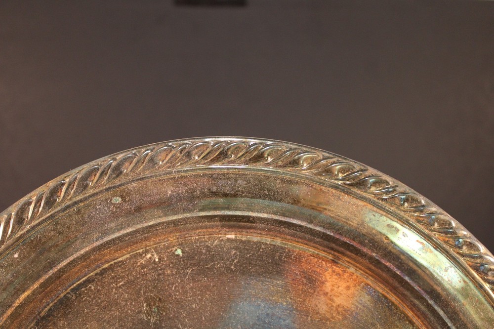 VTG Unmarked 10 1/4" Round Silverplate Platter Serving Tray