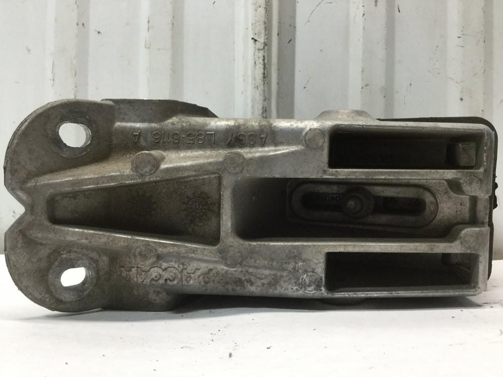 Peterbilt 567 Left/Driver Hood Rest - Used